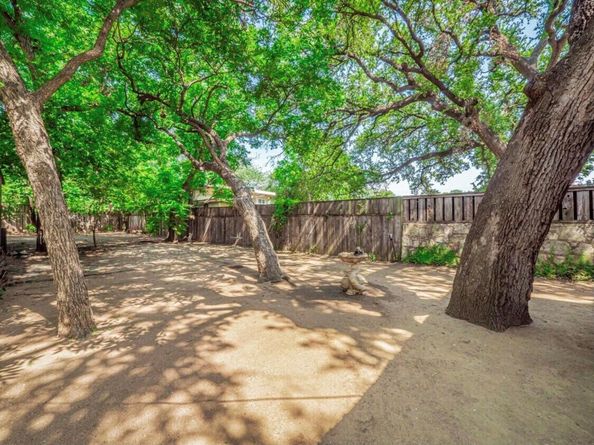 1159 Navasota ST, Austin TX 78702