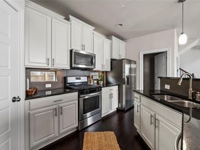 7709 Menchaca RD 14, Austin TX 78745