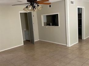 6718 Silvermine DR 302, Austin TX 78736