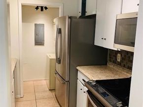 6718 Silvermine DR 302, Austin TX 78736