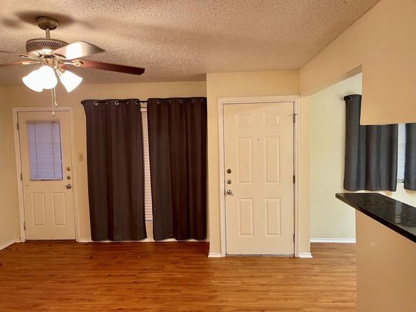 10003 Parliament House RD, Austin TX 78729