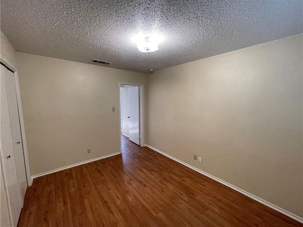 10003 Parliament House RD, Austin TX 78729