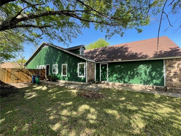 10003 Parliament House RD, Austin TX 78729