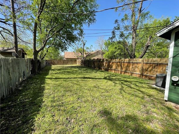 10003 Parliament House RD, Austin TX 78729