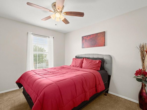 216 Sweet Leaf LN, Pflugerville TX 78660