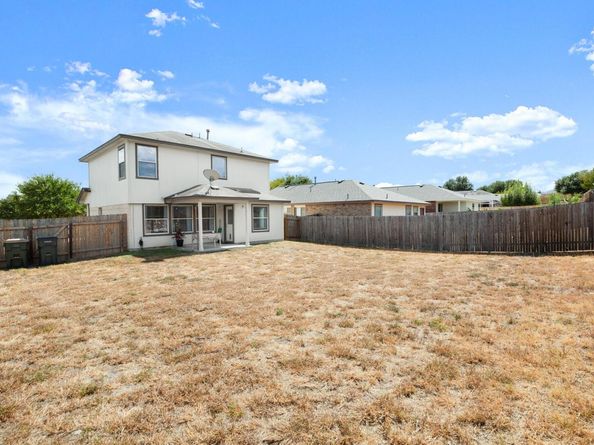 216 Sweet Leaf LN, Pflugerville TX 78660