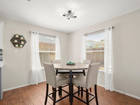 216 Sweet Leaf LN, Pflugerville TX 78660