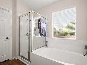 216 Sweet Leaf LN, Pflugerville TX 78660