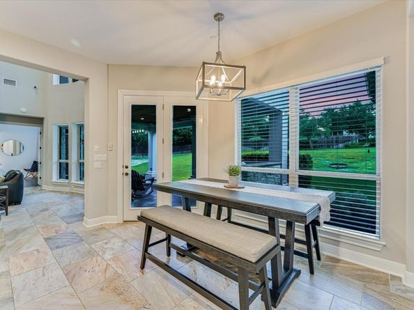 804 Rough Hollow DR, Lakeway TX 78734