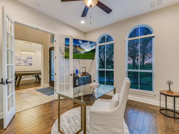 804 Rough Hollow DR, Lakeway TX 78734