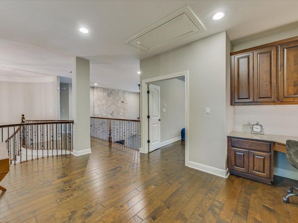804 Rough Hollow DR, Lakeway TX 78734