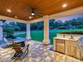 804 Rough Hollow DR, Lakeway TX 78734
