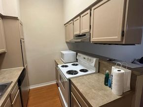 1908 San Antonio ST 303, Austin TX 78705