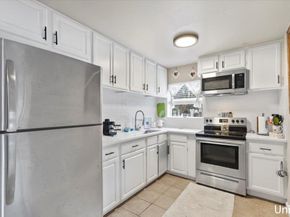 7705 Debbie DR, Volente TX 78641