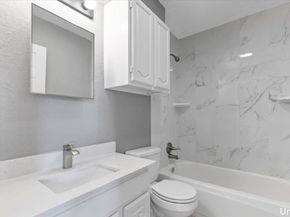 7705 Debbie DR, Volente TX 78641