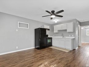 7705 Debbie DR, Volente TX 78641