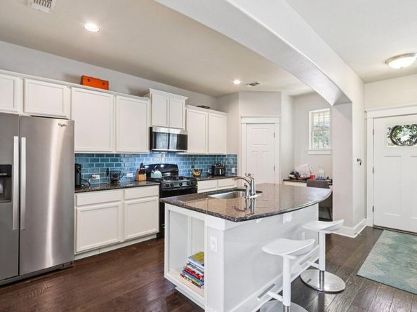 13604 Avery Trestle LN 17, Austin TX 78717