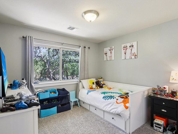 13604 Avery Trestle LN 17, Austin TX 78717