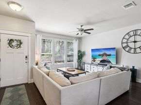 13604 Avery Trestle LN 17, Austin TX 78717