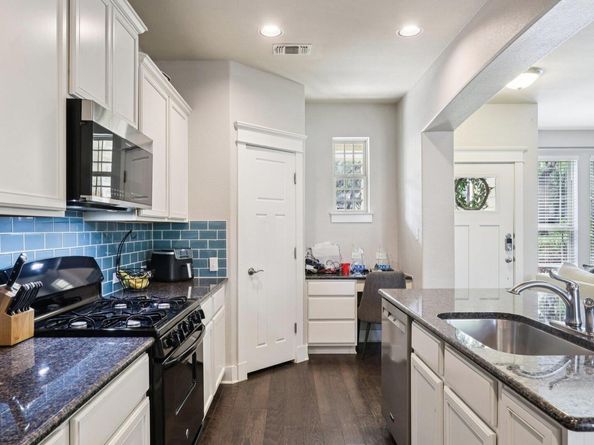 13604 Avery Trestle LN 17, Austin TX 78717