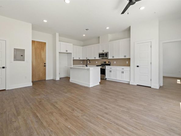 1811 Webberville RD 1305, Austin TX 78721
