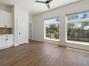 1811 Webberville RD 1305, Austin TX 78721