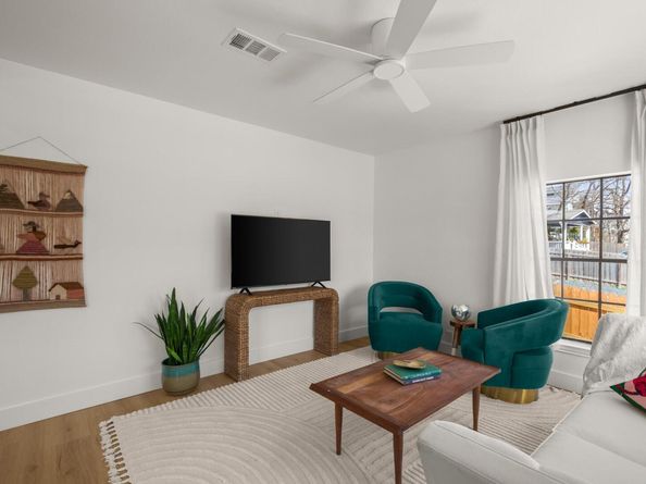 3002 Webberville RD 1, Austin TX 78702