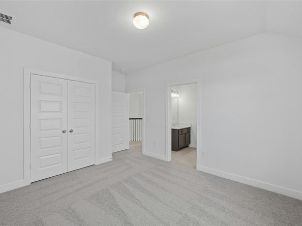 130 Montecilo DR, Liberty Hill TX 78642