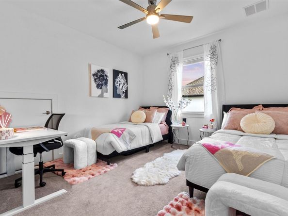 1329 Da Vinci TRL, Leander TX 78641