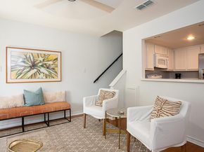 1404 Norwalk LN 212, Austin TX 78703