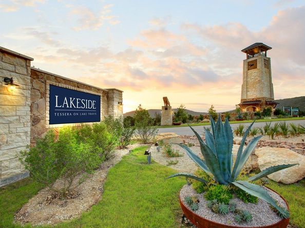 8017 Shining Flor RUN, Lago Vista TX 78645