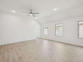 8017 Shining Flor RUN, Lago Vista TX 78645