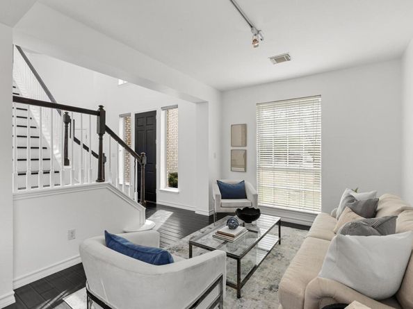 8405 Ganttcrest DR, Austin TX 78749