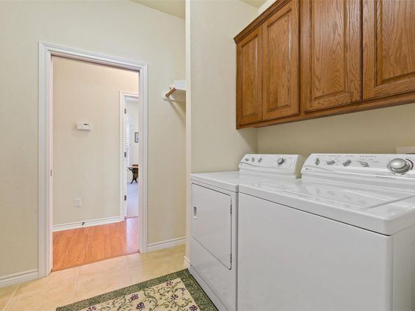 917 Heritage Oaks BND, Georgetown TX 78633