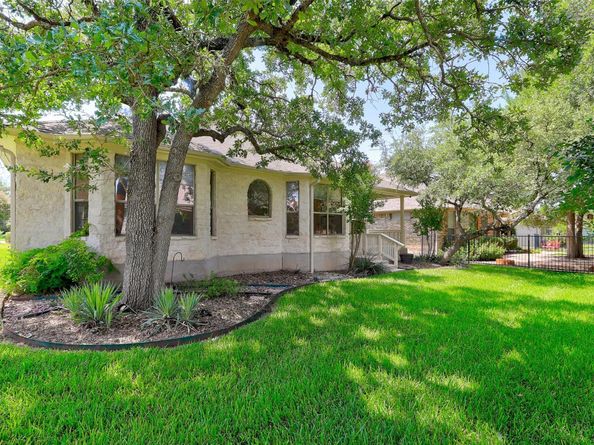 917 Heritage Oaks BND, Georgetown TX 78633