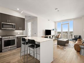 222 West Ave 2012, Austin TX 78701