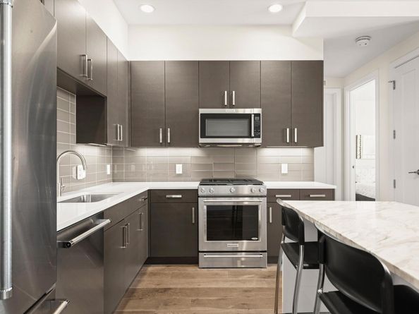 222 West Ave 2012, Austin TX 78701