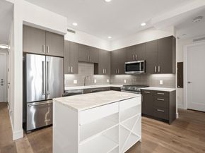 222 West Ave 2012, Austin TX 78701