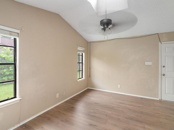 8703 Clearbrook TRL, Austin TX 78729