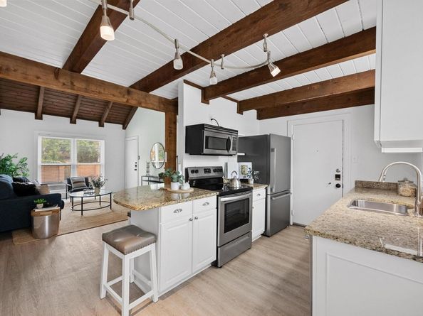 743 E Oltorf ST 203, Austin TX 78704