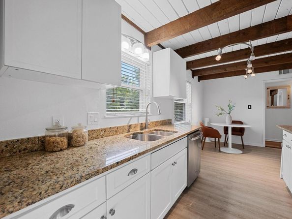743 E Oltorf ST 203, Austin TX 78704