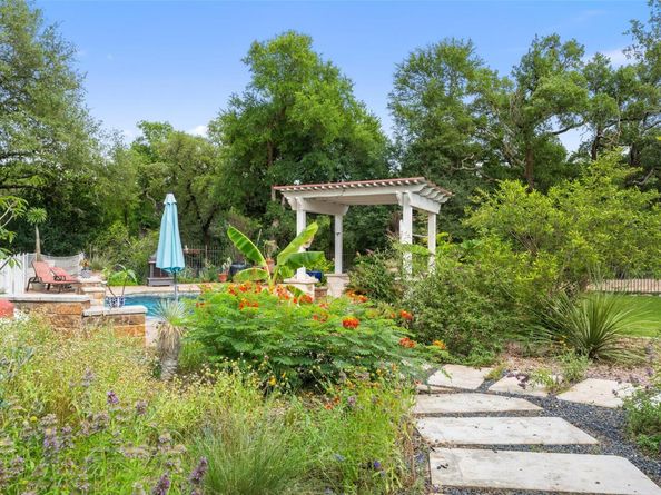 3809 Wyldwood RD, Austin TX 78739