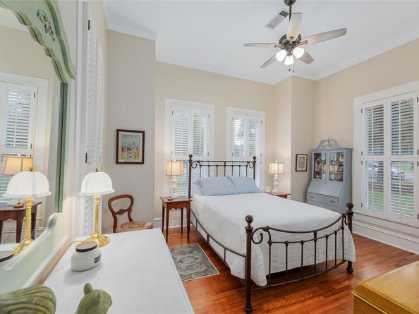 403 E 4th ST S, Georgetown TX 78626