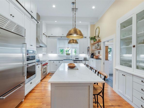 403 E 4th ST S, Georgetown TX 78626