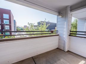 501 W 26th ST 323, Austin TX 78705