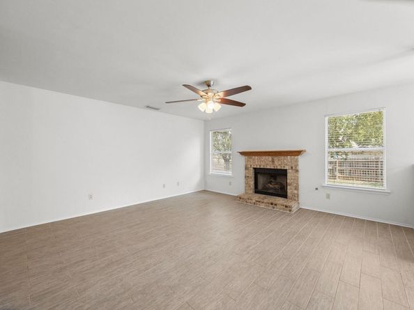 1906 Woodland DR, Cedar Park TX 78613
