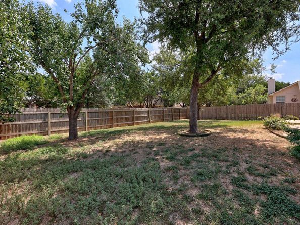 1906 Woodland DR, Cedar Park TX 78613