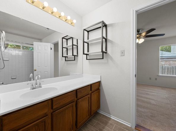 1906 Woodland DR, Cedar Park TX 78613
