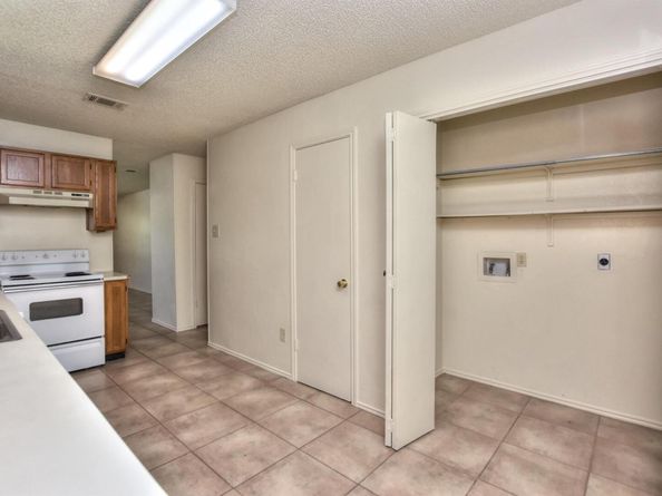 517 Luther DR, Georgetown TX 78628