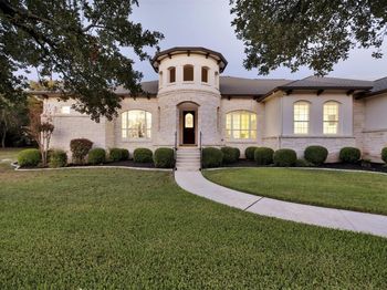 5409 Laguna Cliff LN